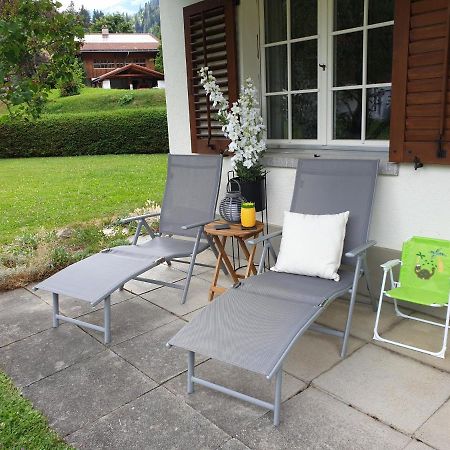 Chalet Spitzhorn - Your Peak Getaway - Private Terrasse & Gratis Parkplatz Gsteig Exteriör bild